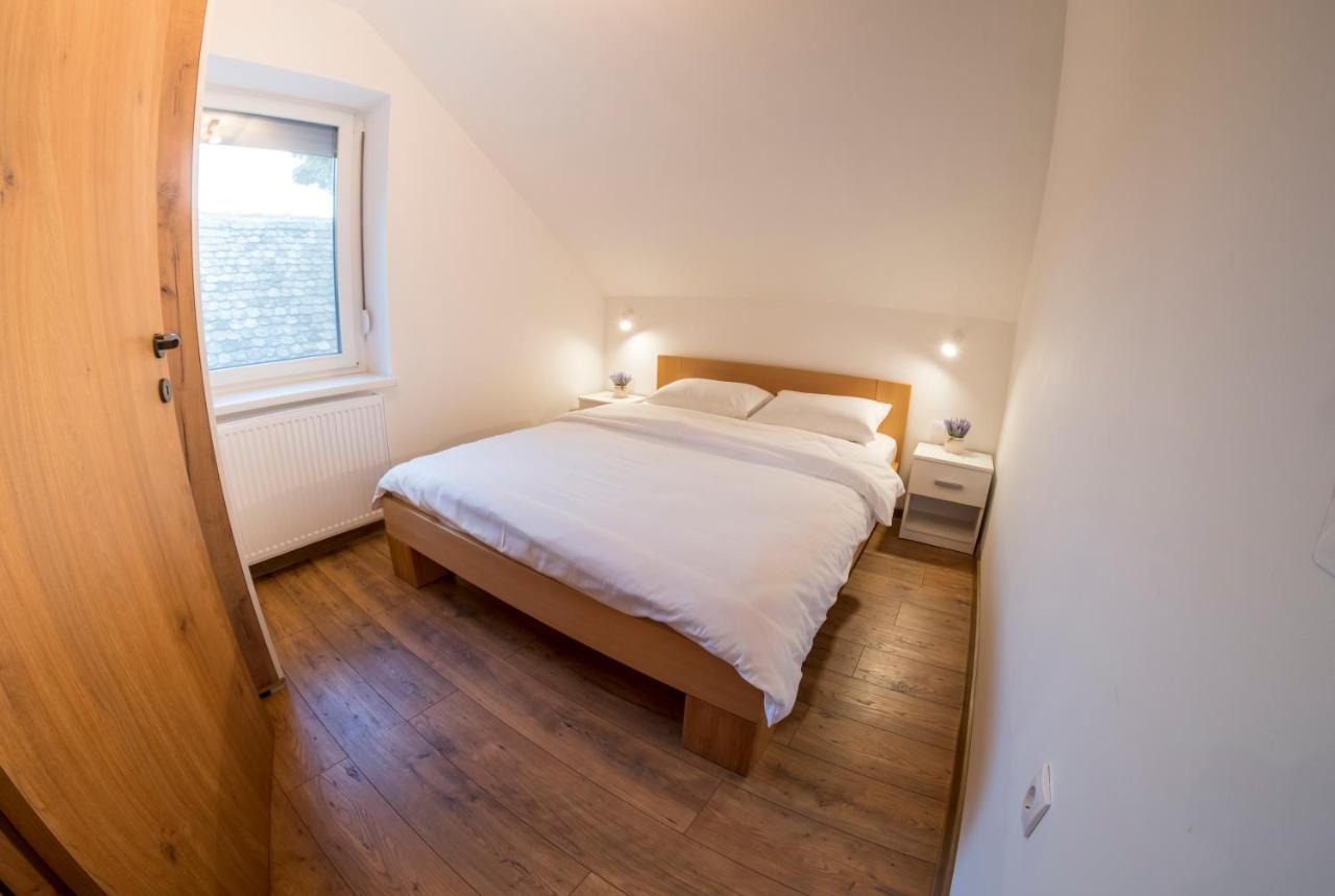 نوفي ساد Petlov Salas Rooms المظهر الخارجي الصورة