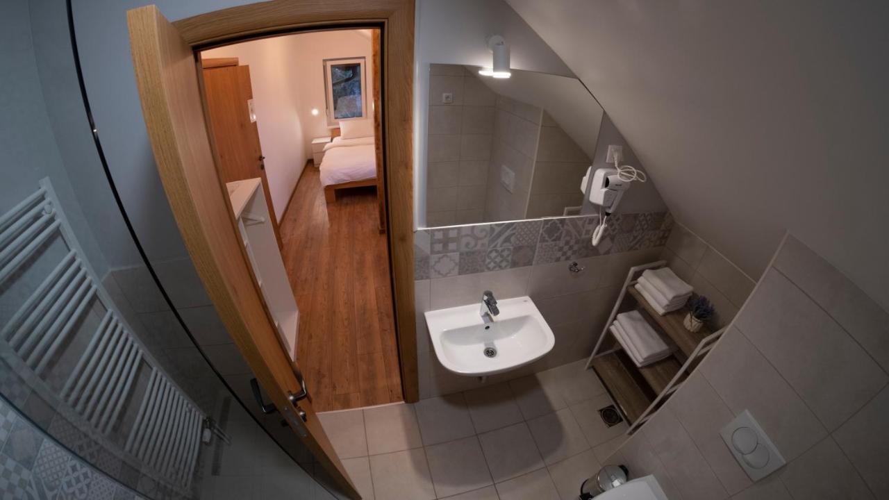نوفي ساد Petlov Salas Rooms المظهر الخارجي الصورة
